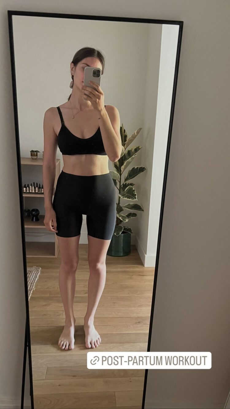 marine deleeuw feet 4