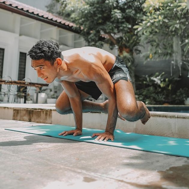 marini zumarnis feet 5