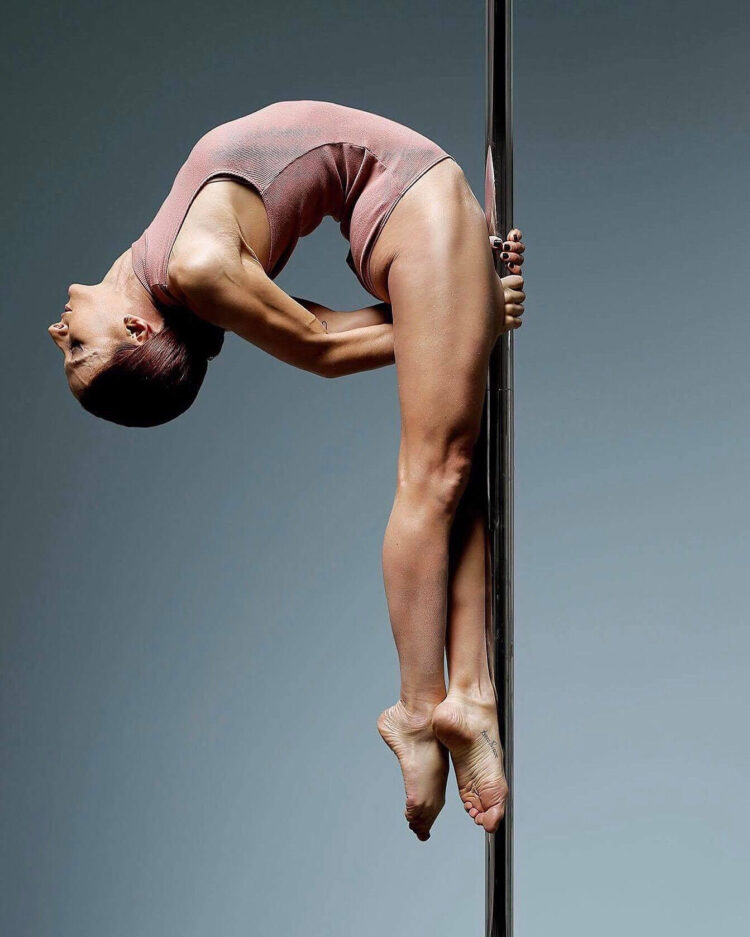 marion crampe feet 4