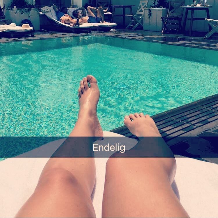 marion raven feet