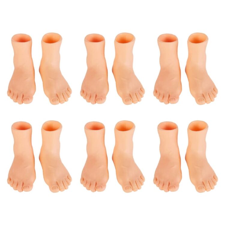 marionette show feet 3