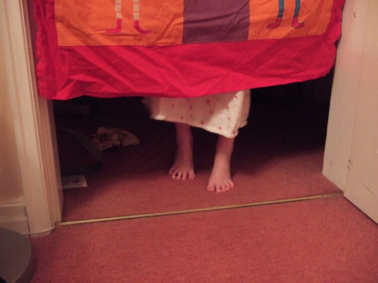 marionette show feet