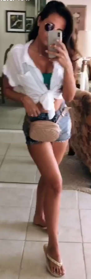 marisa hunter feet 6