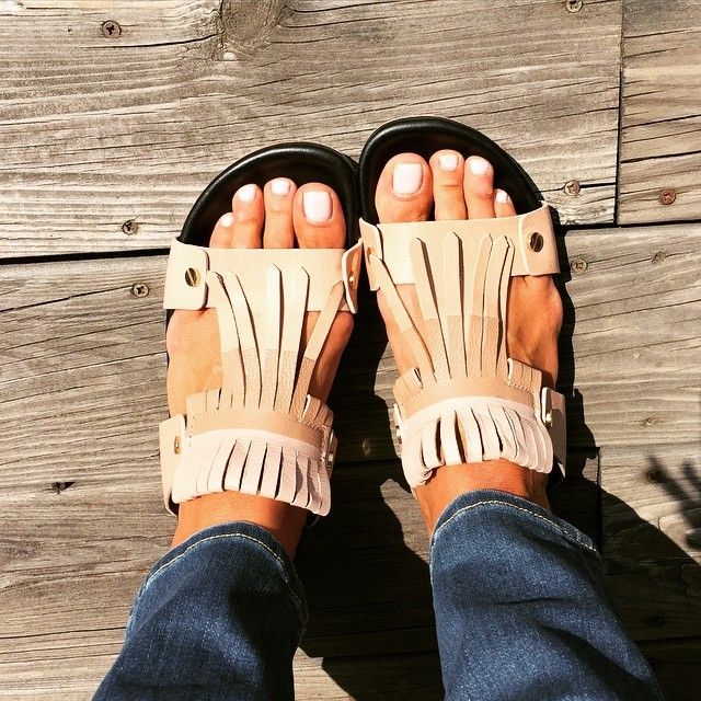 mariska hargitay feet 5