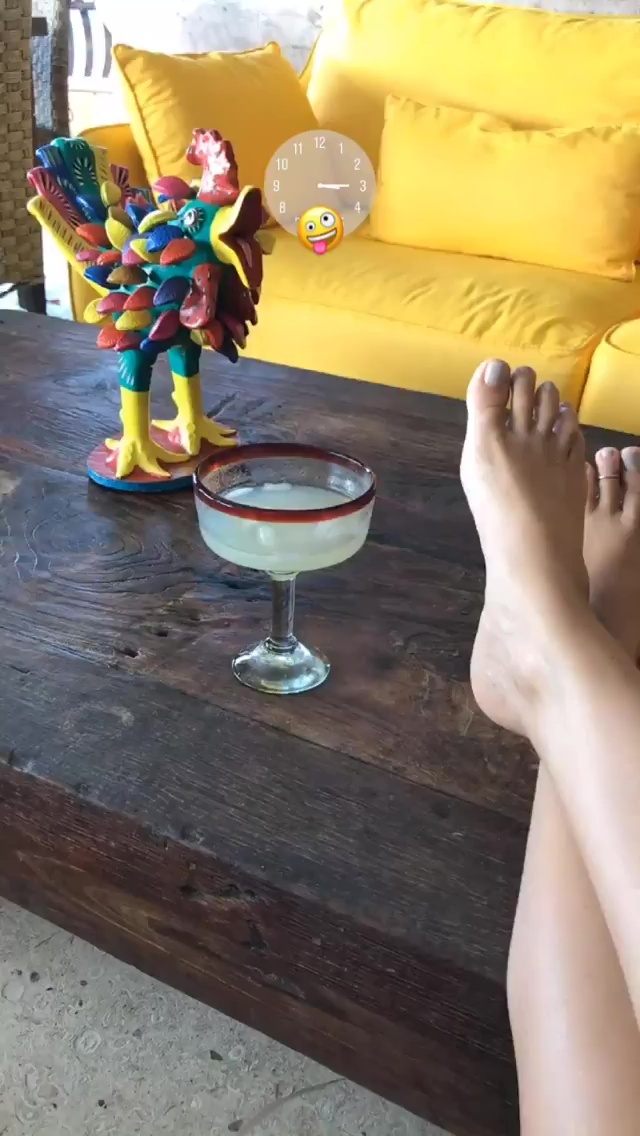 marissa hermer feet 2