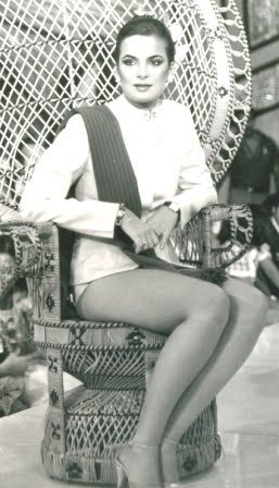 maritza sayalero feet 3