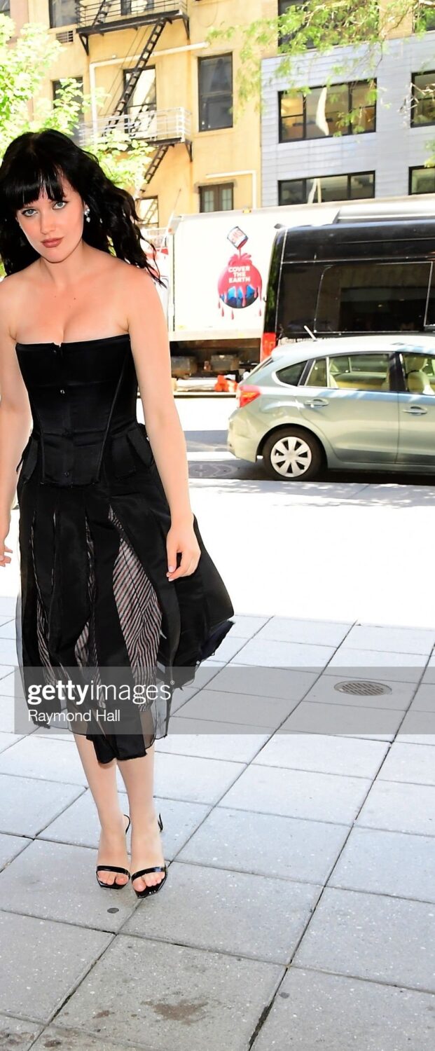 markella kavenagh feet 3