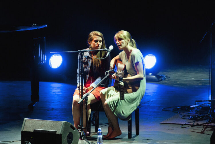 marketa irglova feet 3