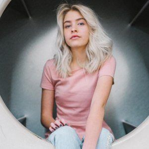 marla catherine henry feet