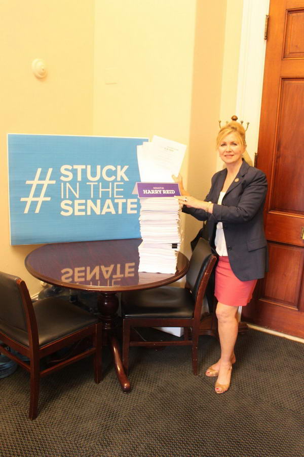 marsha blackburn feet 5