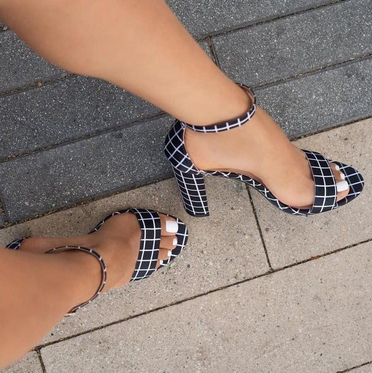 marta lucia ramirez feet 5