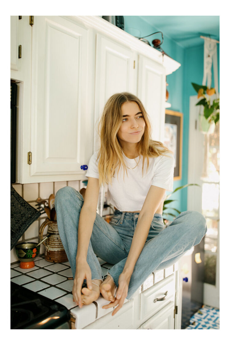 marta the martian feet 2