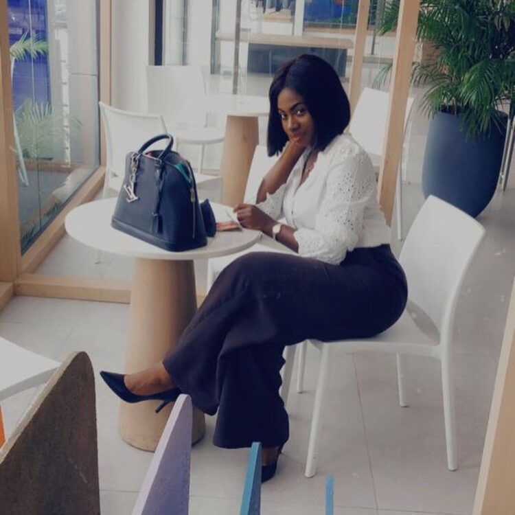 martha ankomah feet 6