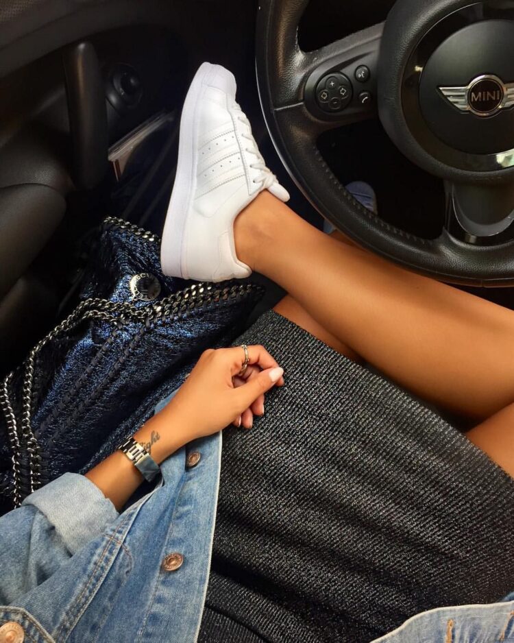 martina ravotti feet 1