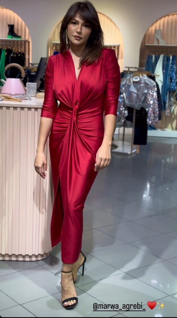 marwa agrebi feet 6