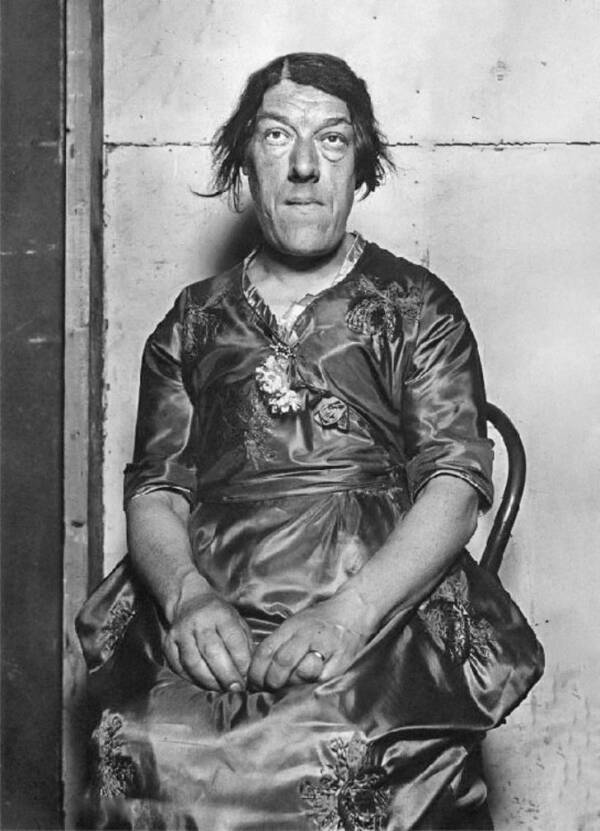 mary ann bevan feet 3