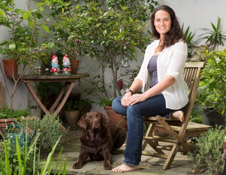 mary ann ochota feet