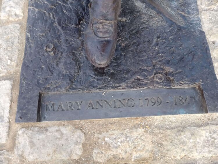 mary anning feet 5