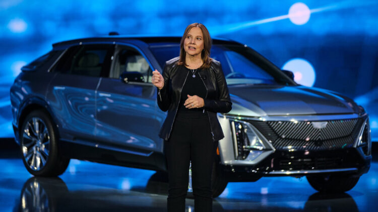 mary barra feet 4 scaled