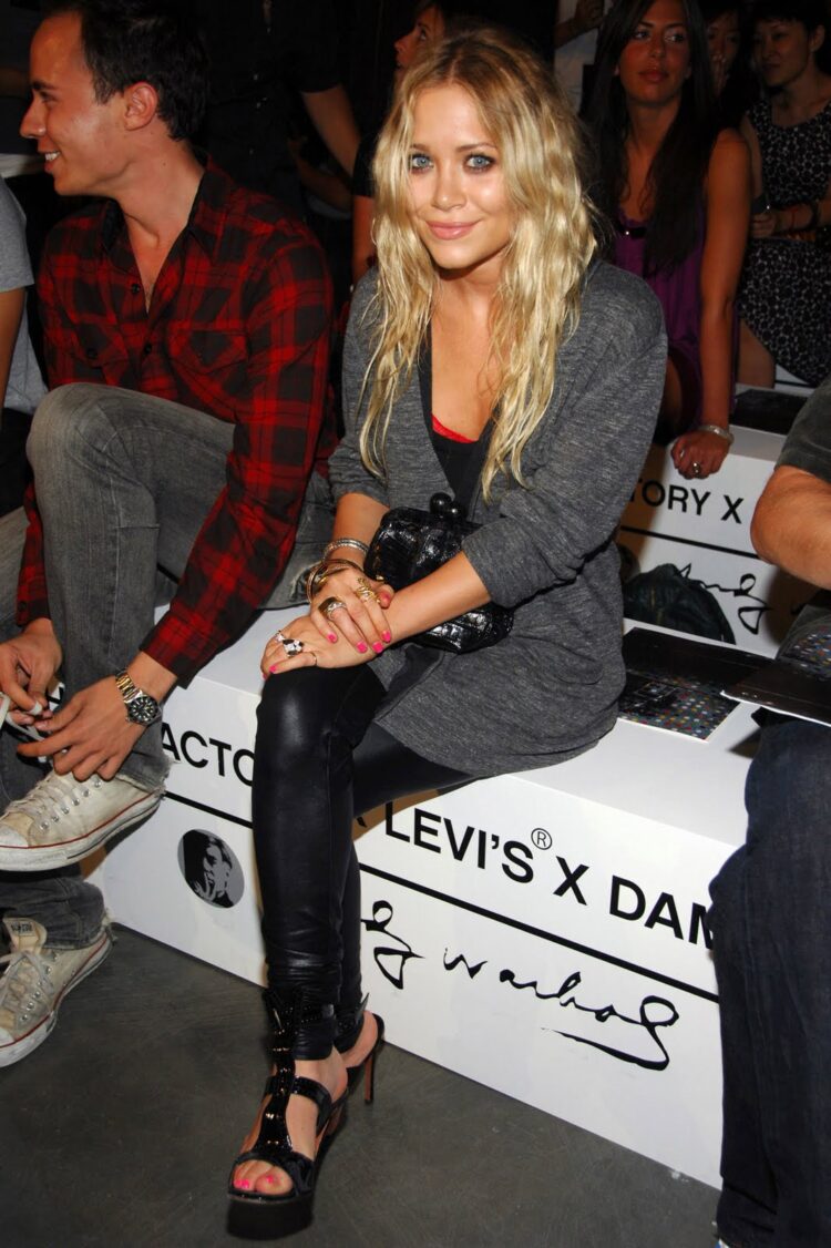 mary kate olsen feet 4