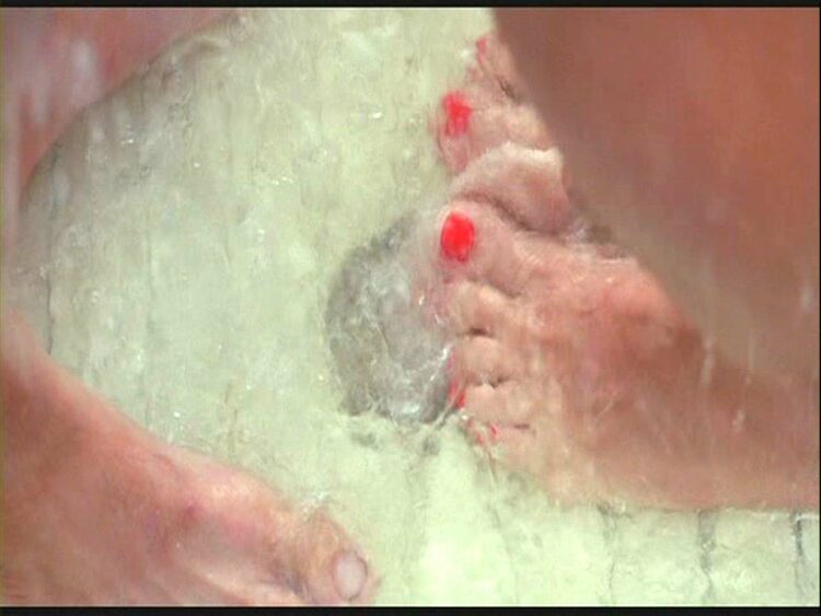 mary kay place feet 5