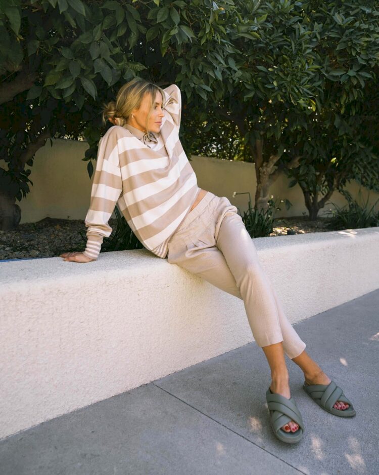 mary lawless lee feet 2