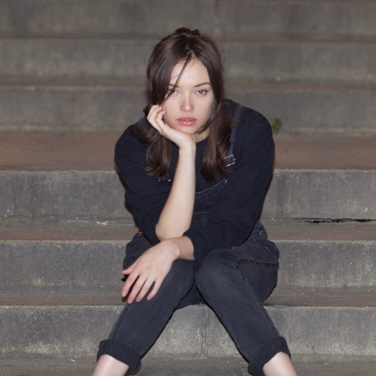 mary morrison feet 6