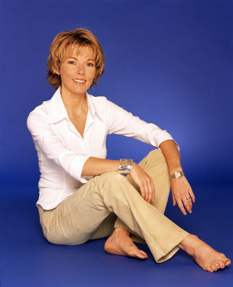 mary nightingale feet 3