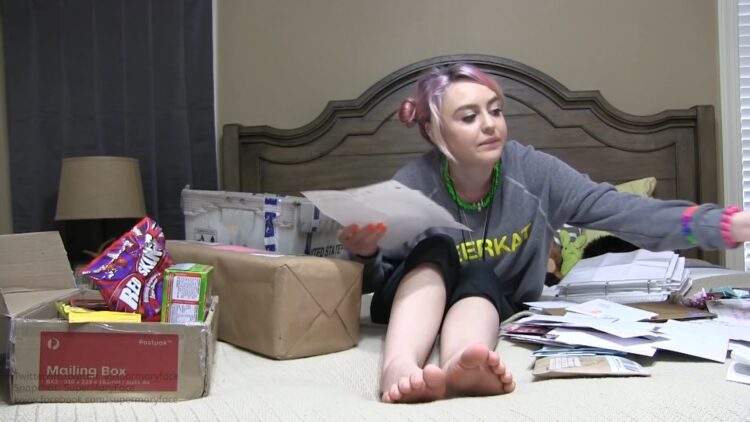 mary thompson feet 3