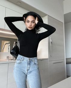 maryori funez feet 3