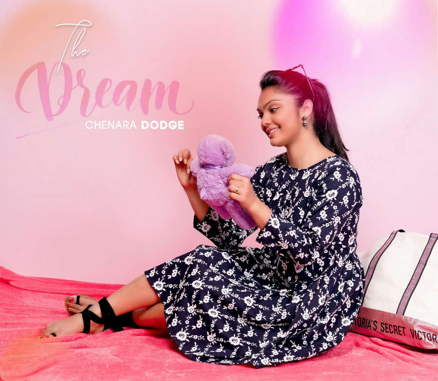 mashi siriwardene feet 4