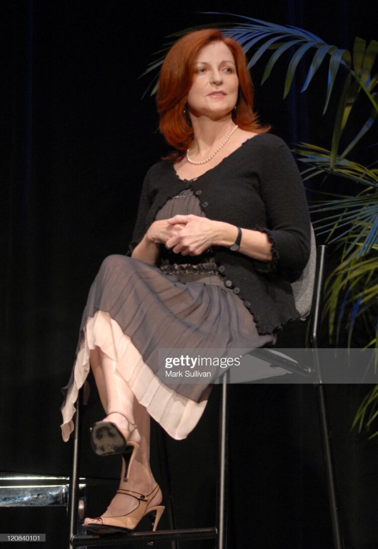 maureen dowd feet