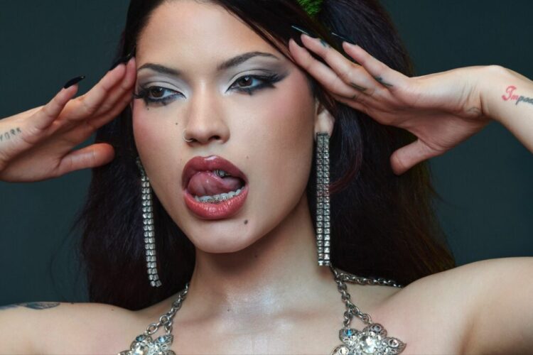 maxine ashley feet 2