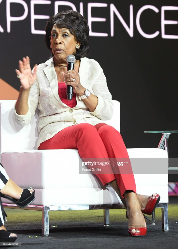 maxine waters feet 3