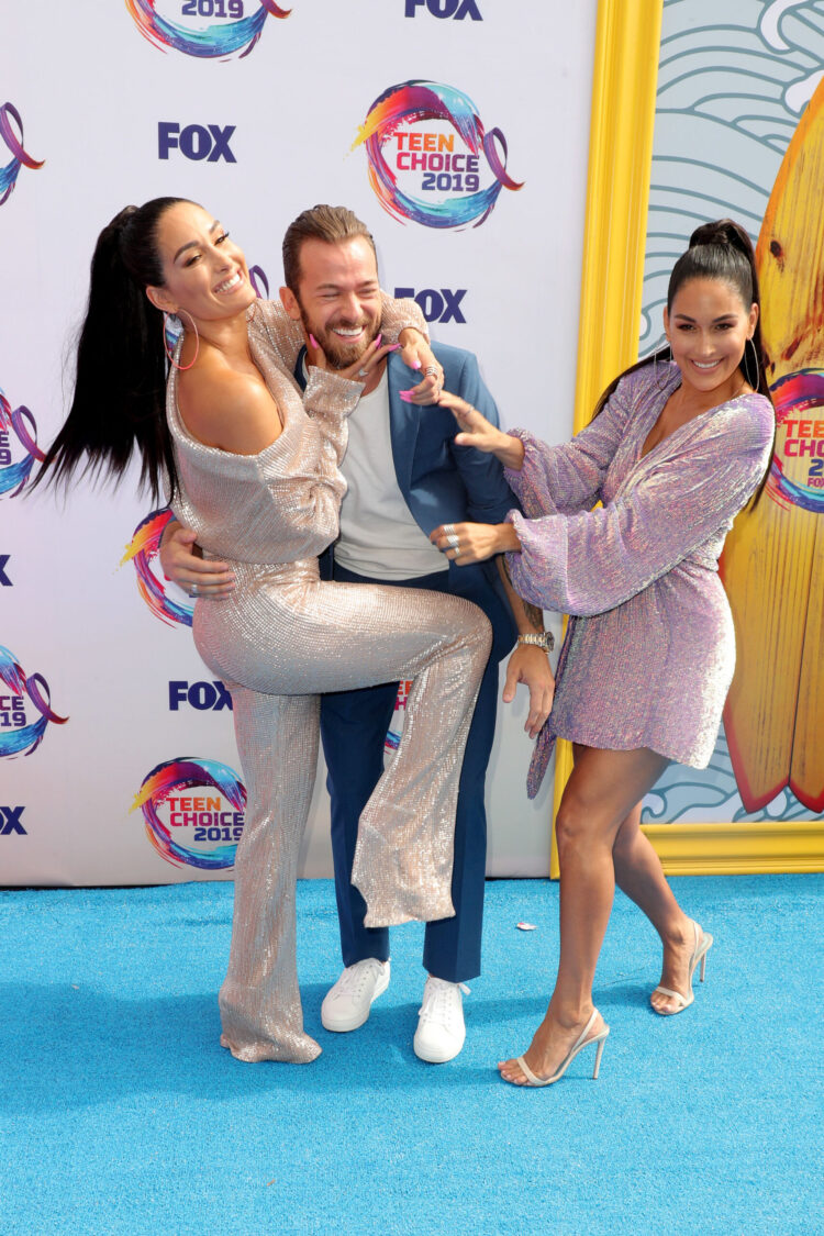 maya laurinaitis feet 3 scaled