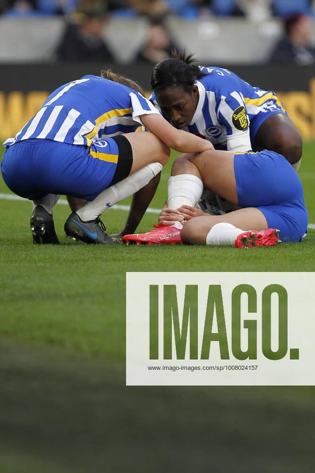 maya le tissier feet 4