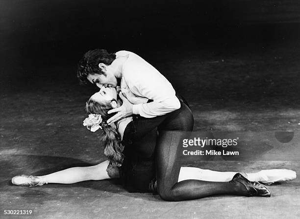 maya plisetskaya feet 5