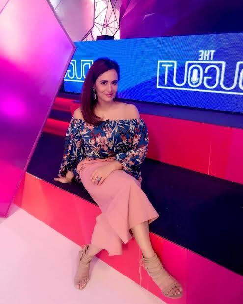 mayanti langer feet