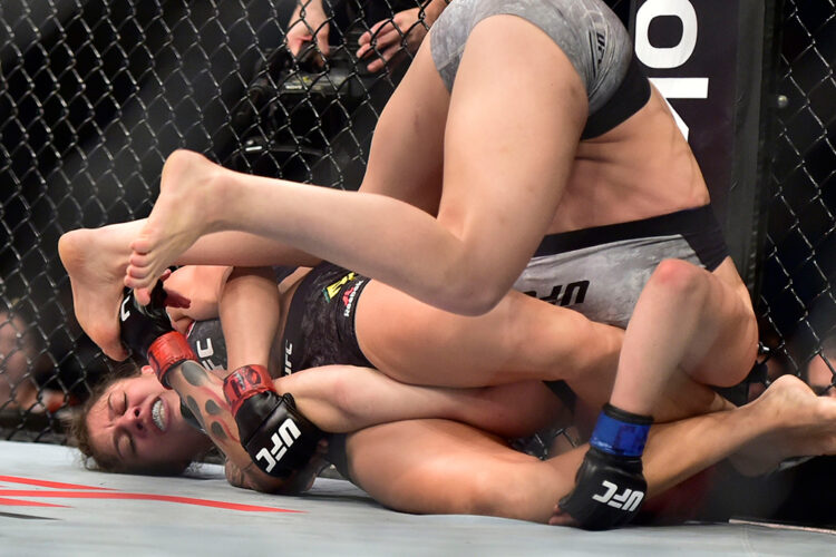 mayra bueno silva feet 4