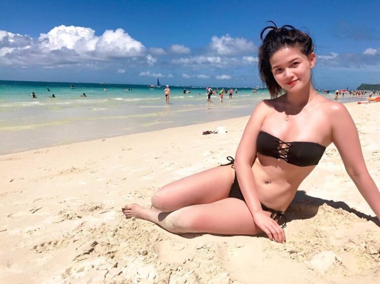 mayton eugenio feet 4