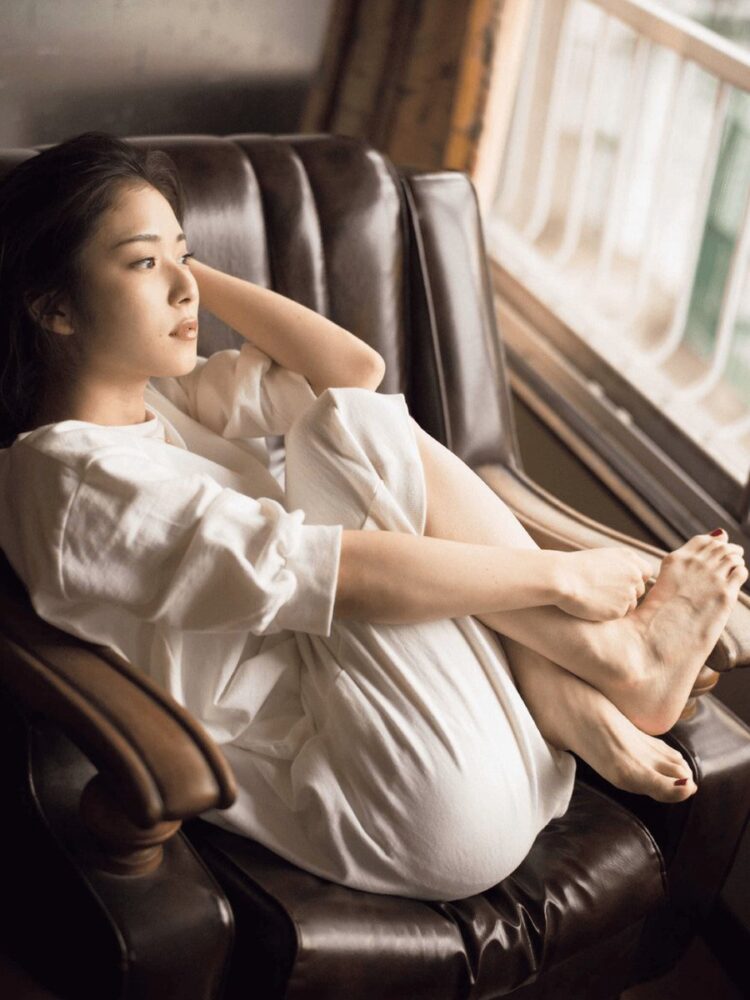 mayu matsuoka feet 5