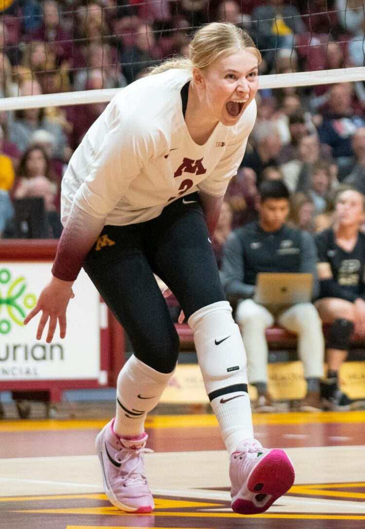 mckenna wucherer feet 3