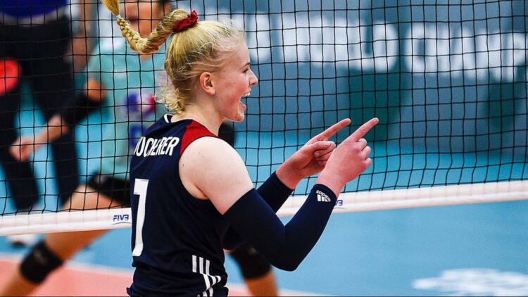 mckenna wucherer feet 6