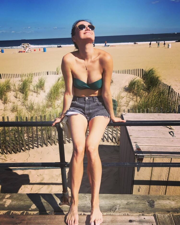 mckenzie bell feet 1