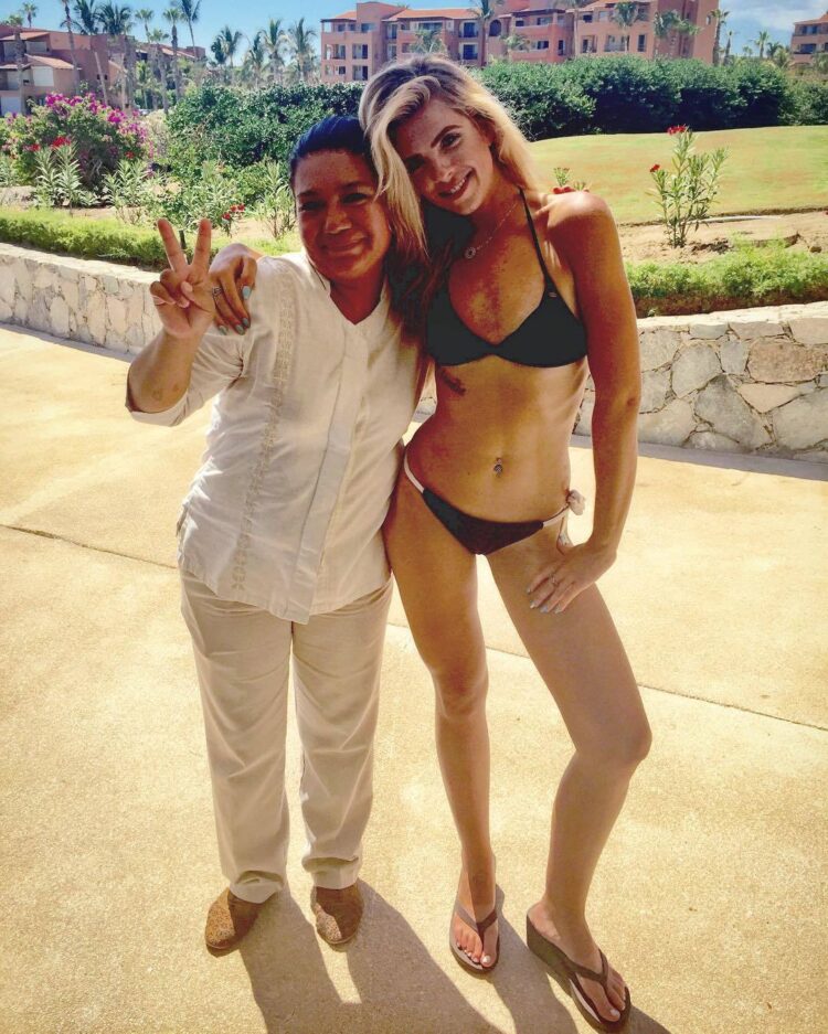 mckenzie oconnell feet 4