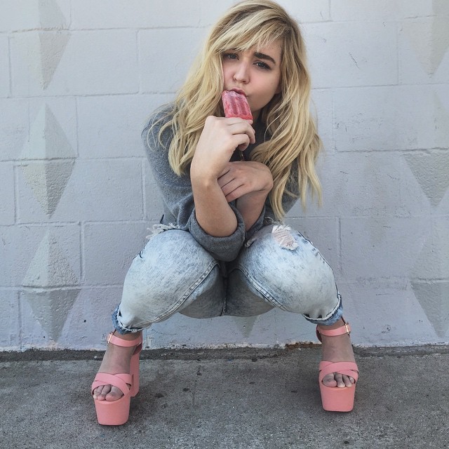 mecca morgan white feet 2