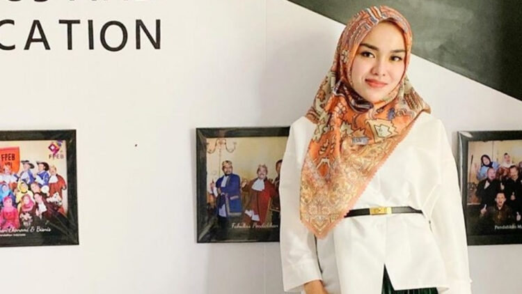 medina zein azhari feet 2