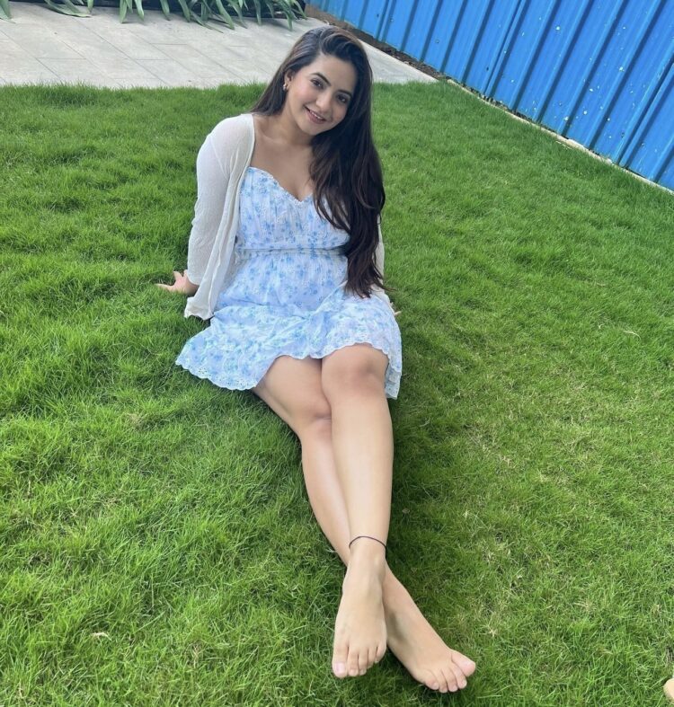 meera deosthale feet