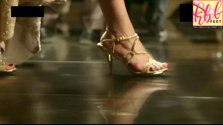 meesha shafi feet 5