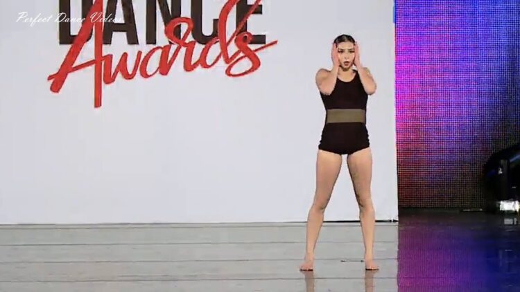 megan goldstein feet 5